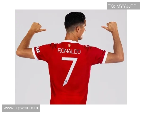 穿7号球衣的足球巨星们:从贝利到C罗的传奇之路 穿7号球衣的足球巨星们:从贝利到C罗的传奇之路